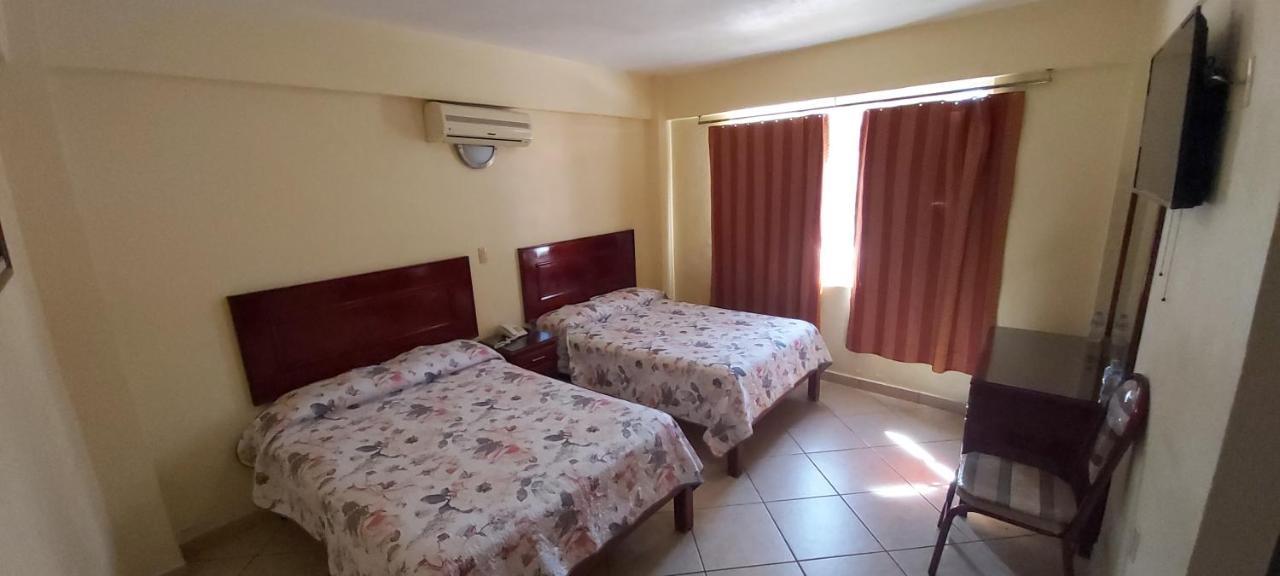 Hotel Real Tasquillo Bagian luar foto