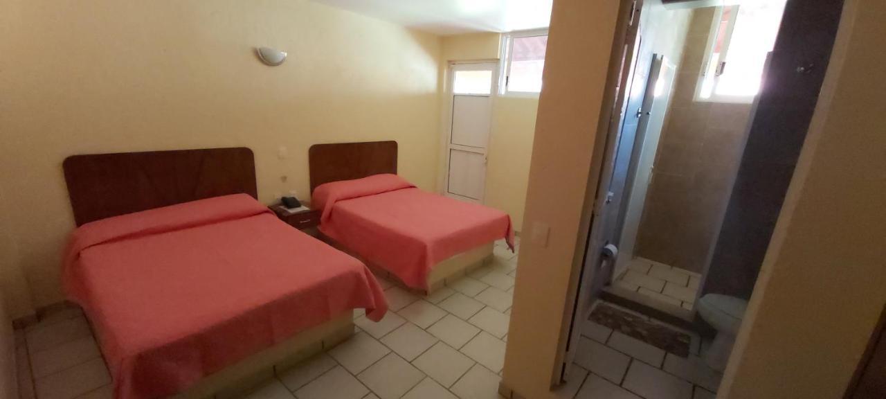 Hotel Real Tasquillo Bagian luar foto